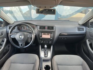 2011 Volkswagen Jetta VI, чёрный, 987000 рублей, вид 2