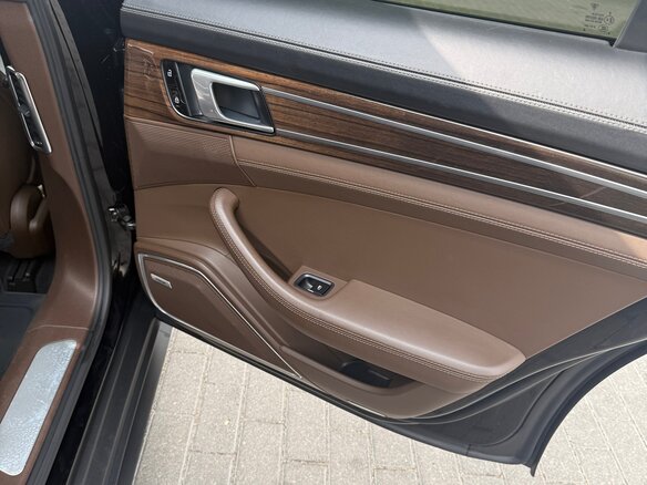 2020 Porsche Panamera 4 II, чёрный, 6850000 рублей - вид 8