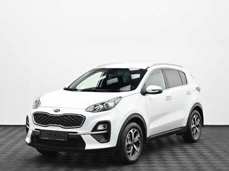 2020 Kia Sportage IV Рестайлинг, белый, 2095000 рублей, вид 3