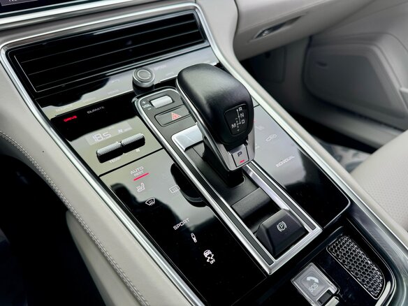 2016 Porsche Panamera Turbo II, серый, 7190000 рублей - вид 35
