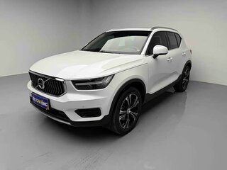 2022 Volvo XC40 I, белый, 3878000 рублей, вид 1