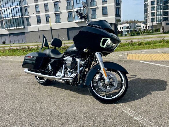 2021 Harley-Davidson Road Glide, чёрный, 1468854 рублей
