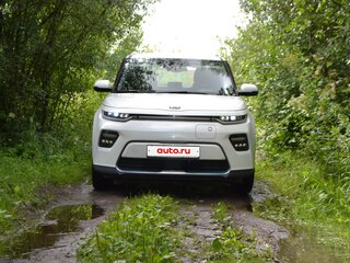 2019 Kia Soul EV II, белый, 2000000 рублей, вид 2