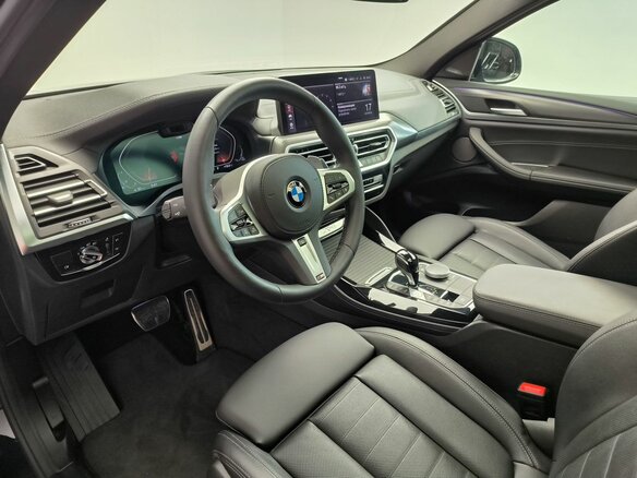 2025 BMW X4 20i II (G02) Рестайлинг, чёрный, 8820000 рублей - вид 7