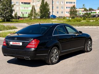 2010 Mercedes-Benz S-Класс 350 V (W221) Рестайлинг, чёрный, 1900000 рублей, вид 3
