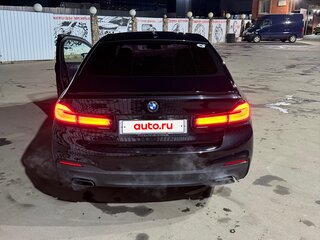 2019 BMW 5 серии 520i VII (G30/G31/G38), чёрный, 3550000 рублей, вид 5