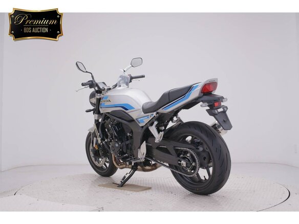 2025 Honda CB 1000F, серебристый - вид 5