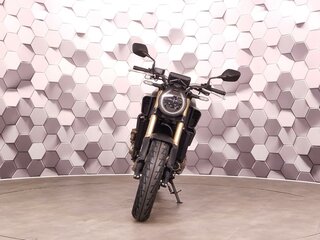 2025 Honda CB 650R, чёрный, 1177000 рублей, вид 5