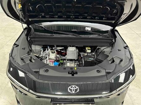 2026 Toyota bZ3X 58.3 kWh, чёрный, 2760066 рублей, вид 3