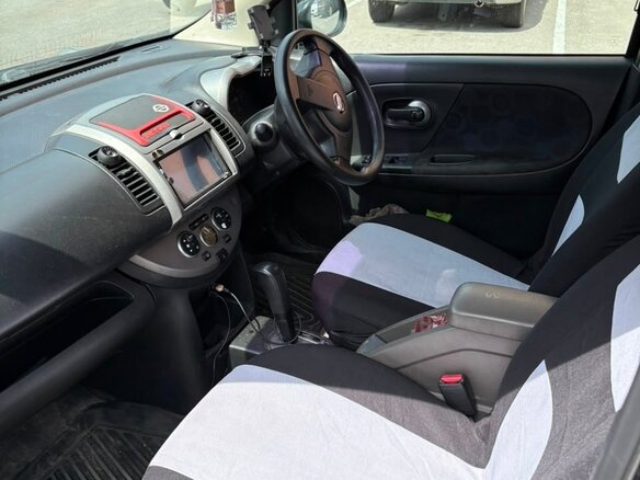 2005 Nissan Note I, чёрный, 300000 рублей - вид 6