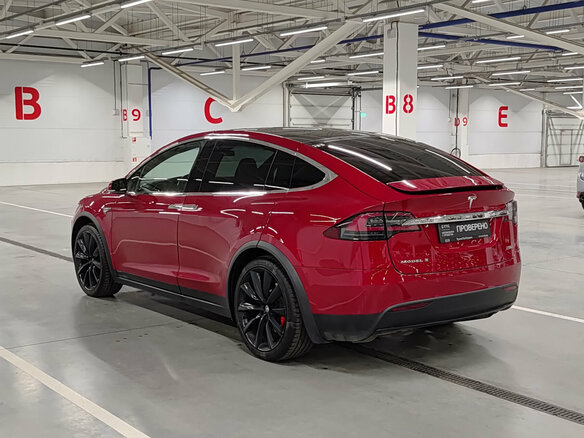 2016 Tesla Model X P90D I, красный, 3850000 рублей - вид 6