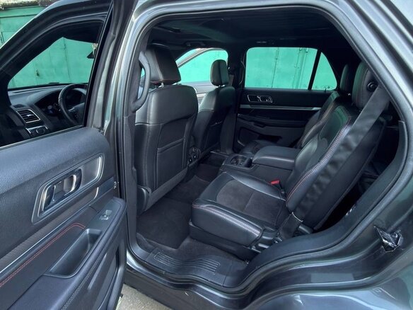 2019 Ford Explorer V Рестайлинг 2, серый, 2700000 рублей - вид 10
