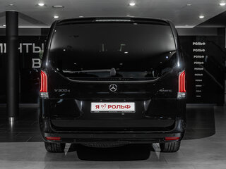 2026 Mercedes-Benz V-Класс Extra Long 300 d экстра длинный III (W447) Рестайлинг 2, чёрный, 14988750 рублей, вид 5