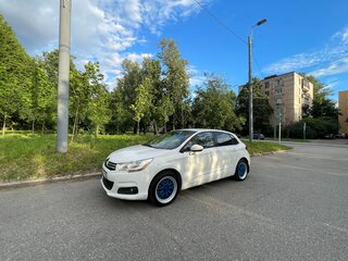 2012 Citroen C4 II, белый, 520000 рублей, вид 2