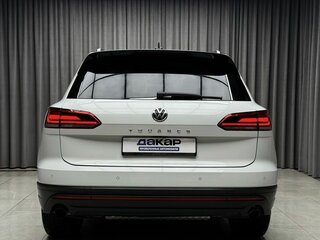 2020 Volkswagen Touareg III, белый, 4239000 рублей, вид 5