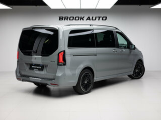 2026 Mercedes-Benz V-Класс Long 300 d длинный III (W447) Рестайлинг 2, серый, 15190000 рублей, вид 4