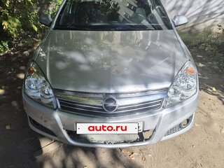 2011 Opel Astra H Рестайлинг, серебристый, 650000 рублей, вид 1