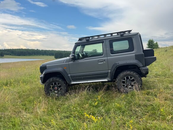 2019 Suzuki Jimny Sierra IV, серый, 2400000 рублей - вид 18