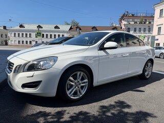 2012 Volvo S60 II, белый, 1790000 рублей, вид 1