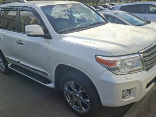 2014 Toyota Land Cruiser 200 Series Рестайлинг 1, белый, 3700000 рублей, вид 1