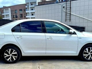 2019 Skoda Rapid I Рестайлинг, белый, 1349000 рублей, вид 2