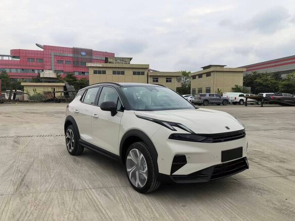 2026 Lynk & Co 06 I Рестайлинг, бежевый, 2327985 рублей