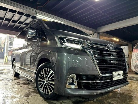Toyota HiAce H300
