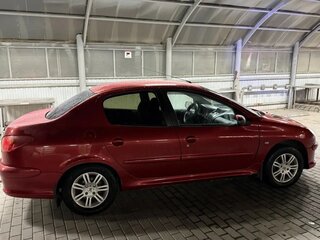 2008 Peugeot 206, красный, 210000 рублей, вид 2