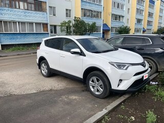2019 Toyota RAV4 IV (XA40) Рестайлинг, белый, 2450000 рублей, вид 2