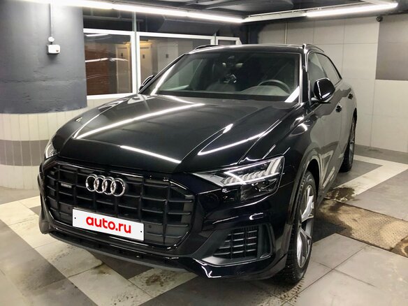 2019 Audi Q8 55 TFSI I (4M), чёрный, 5450000 рублей - вид 2