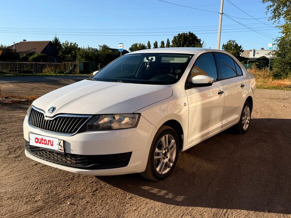 2017 Skoda Rapid I Рестайлинг, белый, 820000 рублей