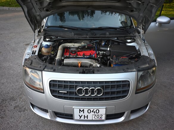 2000 Audi TT I (8N), серебристый, 600000 рублей - вид 9