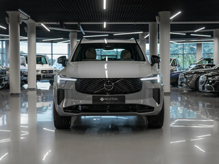 2025 Volvo XC90 B6 II Рестайлинг 2, серый, 9500000 рублей, вид 3