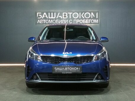 2021 Kia Rio IV Рестайлинг, синий, 1629000 рублей, вид 3