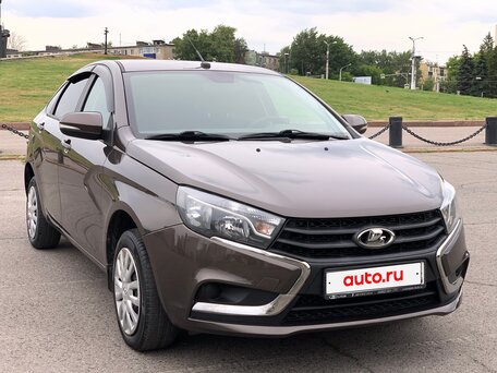 2017 Lada (ВАЗ) Vesta I, коричневый, 889000 рублей, вид 2