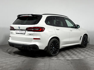 2021 BMW X5 40i IV (G05/G18), белый, 6633000 рублей, вид 5