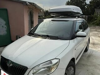 2011 Skoda Fabia II Рестайлинг, белый, 530000 рублей, вид 1