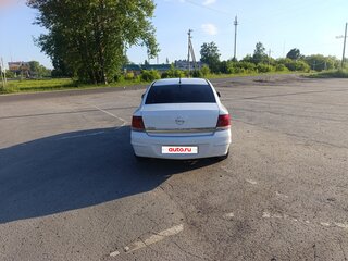 2011 Opel Astra H Рестайлинг, белый, 600000 рублей, вид 4