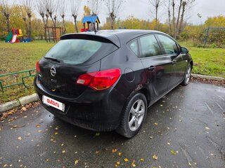2012 Opel Astra J Рестайлинг, чёрный, 660000 рублей, вид 2