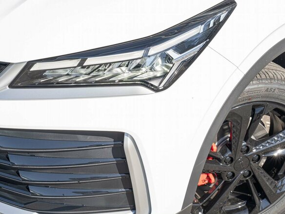 2026 Geely Coolray I Рестайлинг 2, белый, 2774990 рублей - вид 3
