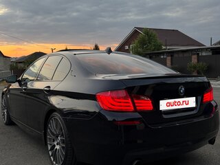2011 BMW 5 серии 535i xDrive VI (F10/F11/F07), синий, 2400000 рублей, вид 3