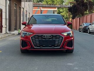 2022 Audi A3 35 TFSI Long IV (8Y), красный, 1650000 рублей, вид 2
