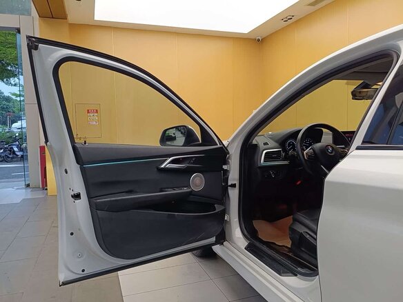 2021 BMW 1 серии 120i III (F52) Рестайлинг, белый, 1335000 рублей - вид 18