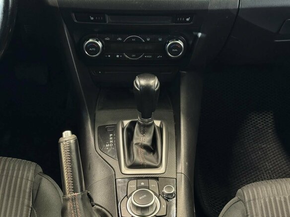 2013 Mazda 3 III (BM), чёрный, 1180000 рублей - вид 12