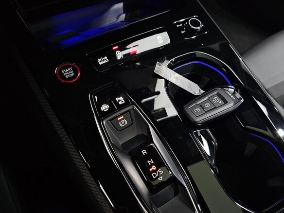 2025 Audi A5 40 TFSI II (F5) Рестайлинг, синий - вид 9
