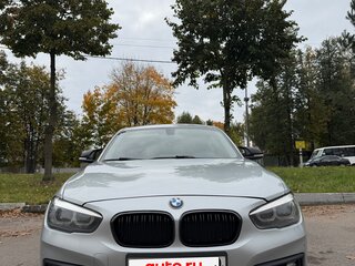 2017 BMW 1 серии 118i II (F20/F21) Рестайлинг 2, серебристый, 1450000 рублей, вид 2