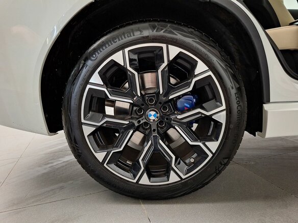 2025 BMW X3 20d xDrive IV (G45/G48), белый - вид 10