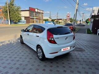 2015 Hyundai Solaris I Рестайлинг, белый, 890000 рублей, вид 5