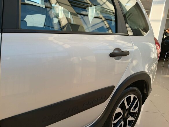 2024 Lada (ВАЗ) Granta Cross I Рестайлинг, серебристый, 799000 рублей - вид 13