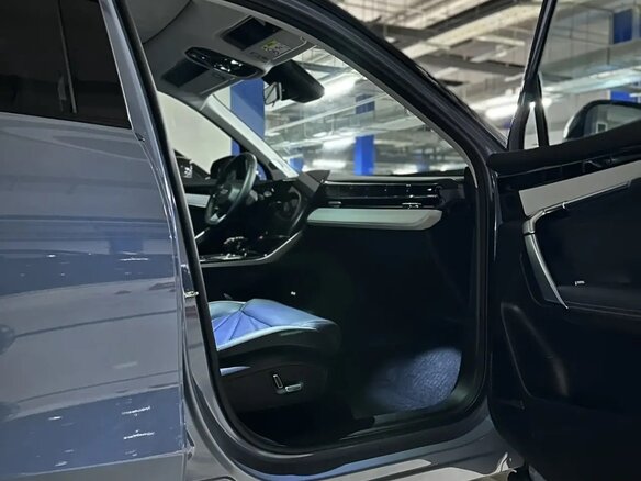 2024 Geely Atlas II, синий, 3150000 рублей - вид 6